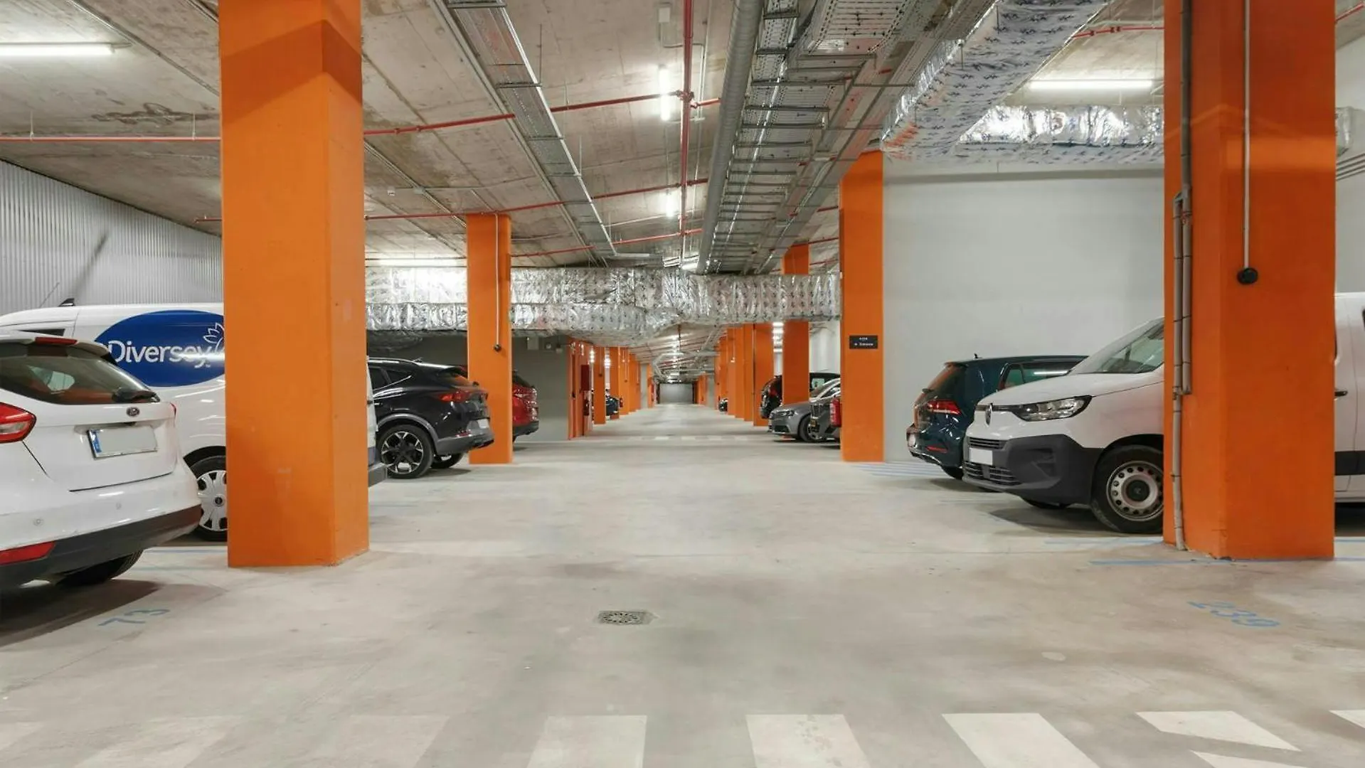 Malaga Eye Pool & Parking Free Appartement