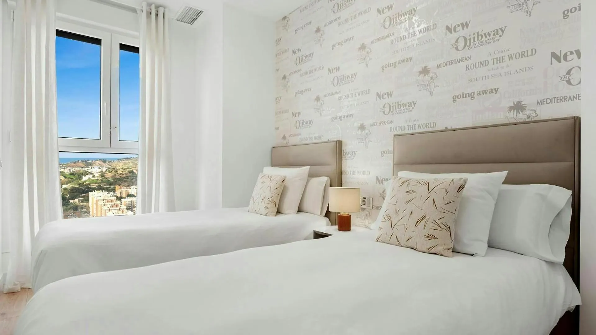 Malaga Eye Pool & Parking Free Appartement