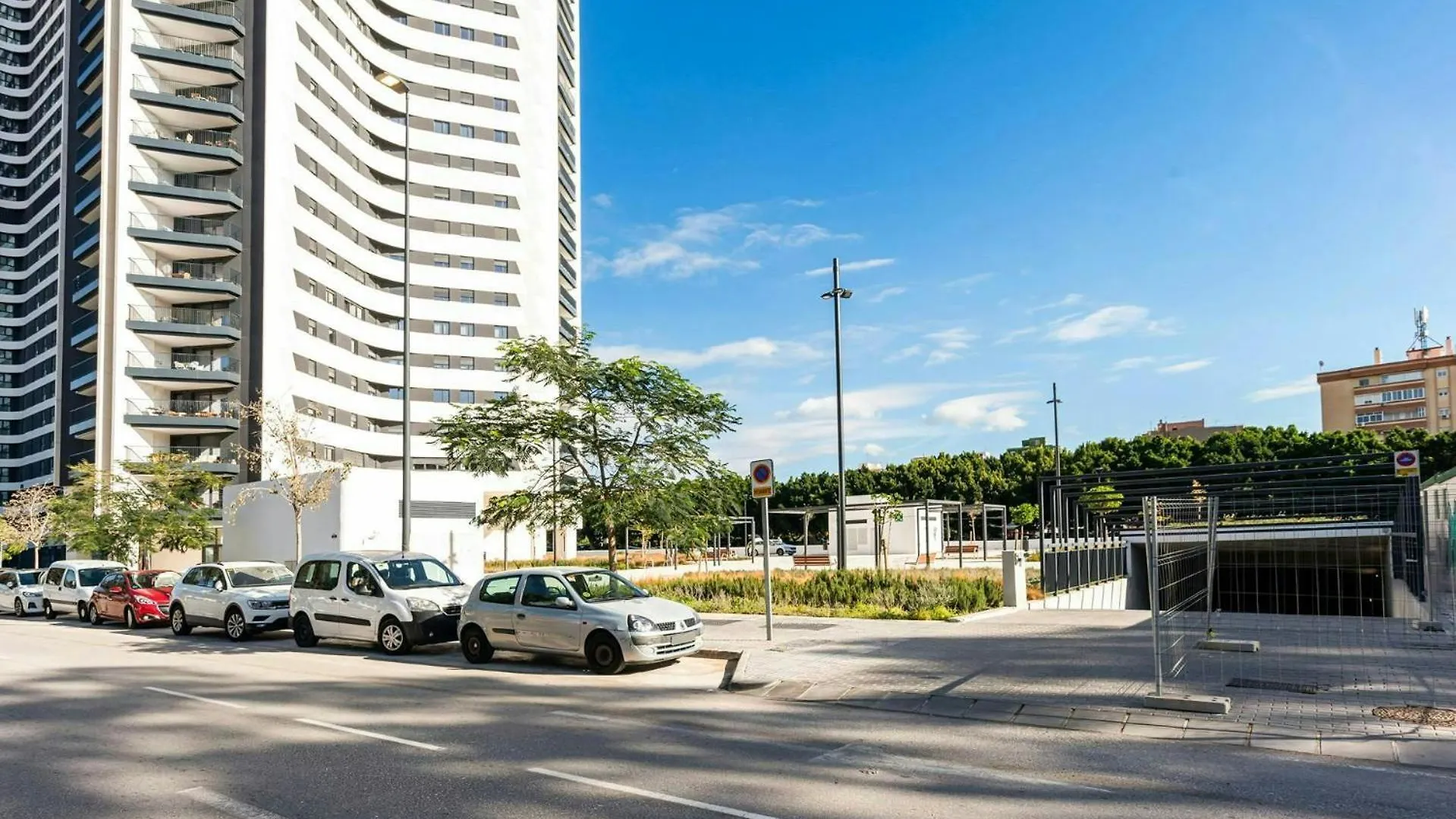 Malaga Eye Pool & Parking Free Appartement